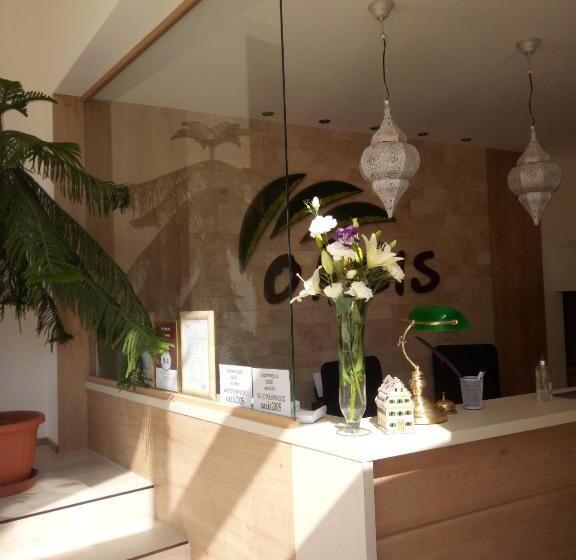 酒店 Oazis Panzió