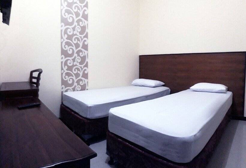 Отель Pelangi Indah