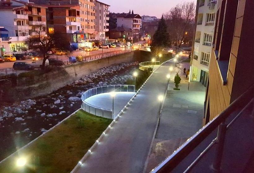 ホテル при братята Apartments & Studios