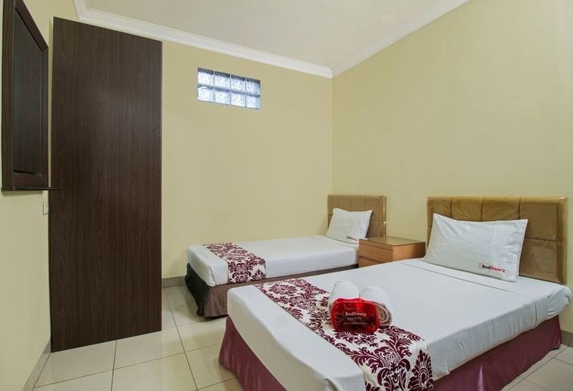 ホテル Reddoorz Budget @ Karet Setiabudi