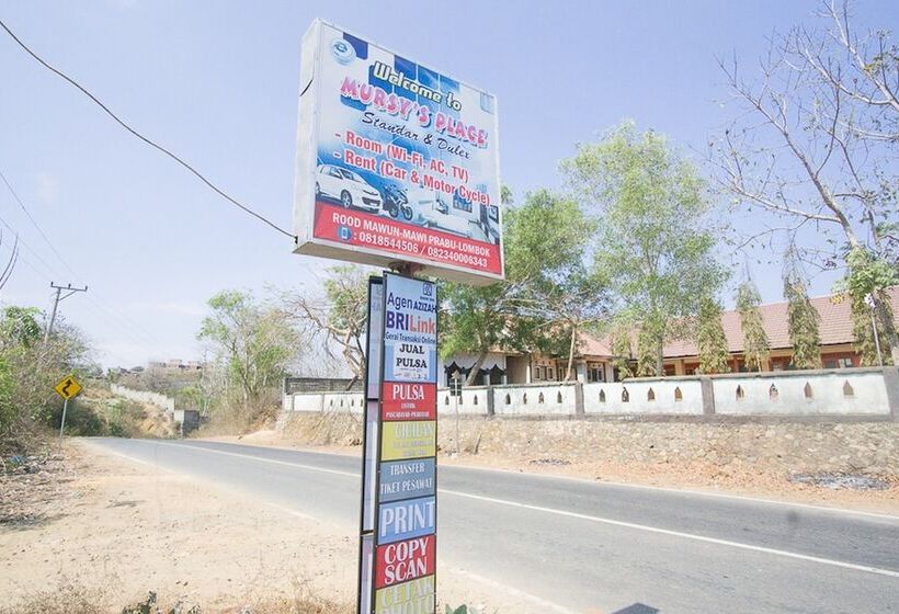 호텔 Reddoorz @ Mawun Street Kuta