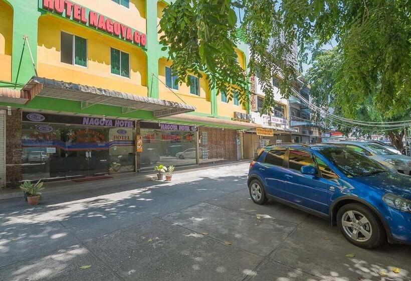 Отель Reddoorz Near Nagoya Citywalk Batam 2