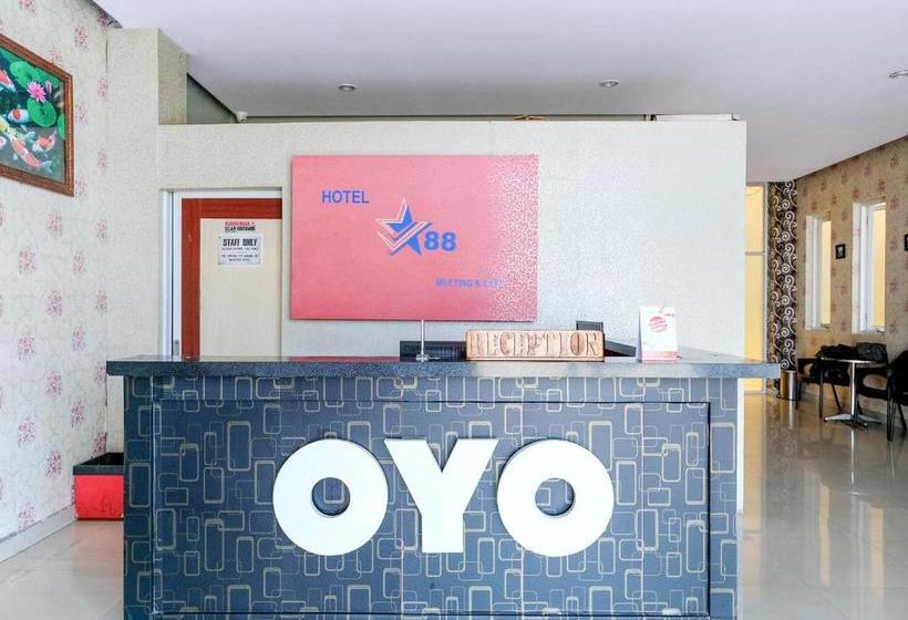 酒店 Reddoorz Plus @  Star 88