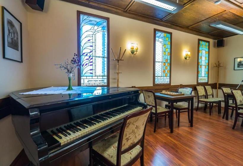 ホテル Szent Kristóf Panzió