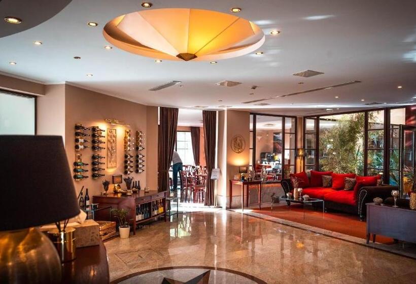 Отель Tihany átrium