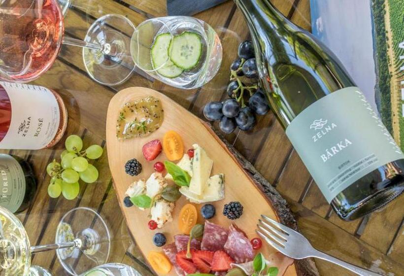 Отель Tihany átrium