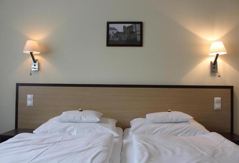 בית מלון כפרי Tokajvár