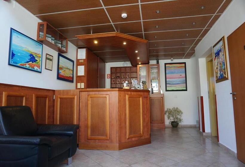 בית מלון כפרי Toldi Fogadó