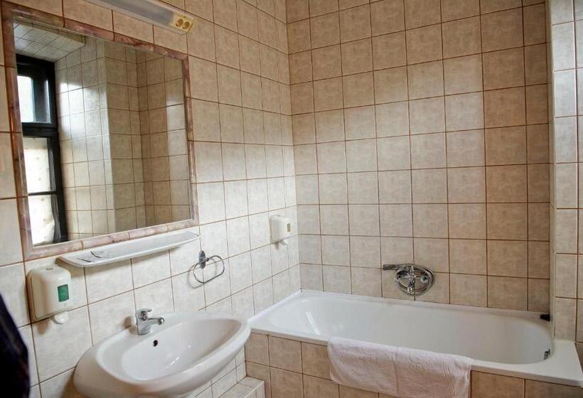 בית מלון כפרי Toldi Fogadó