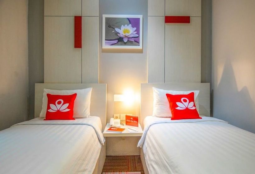 Отель Zen Premium Setiabudi