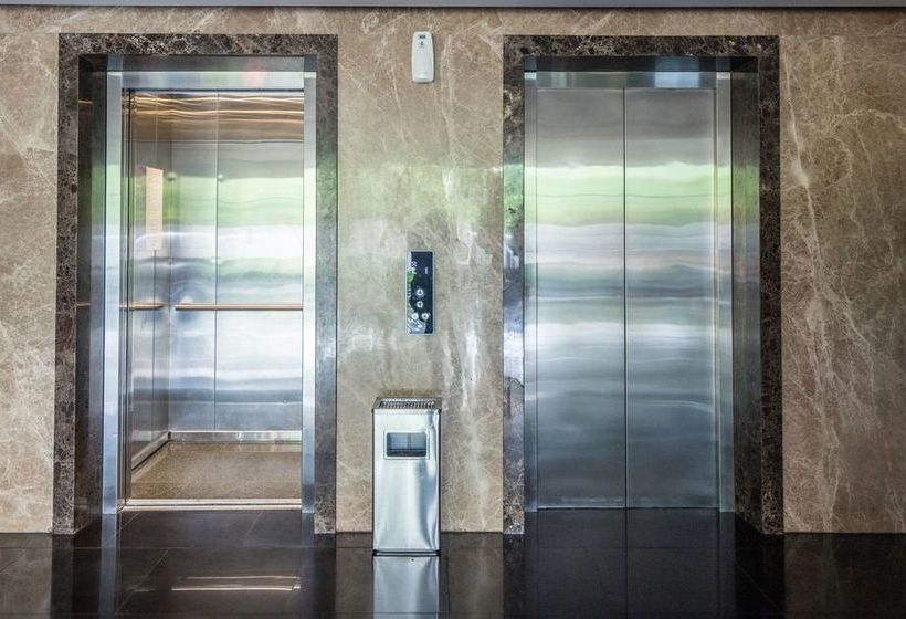 Отель Zen Premium Setiabudi