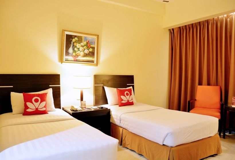 ホテル Zen Rooms Bandengan Selatan