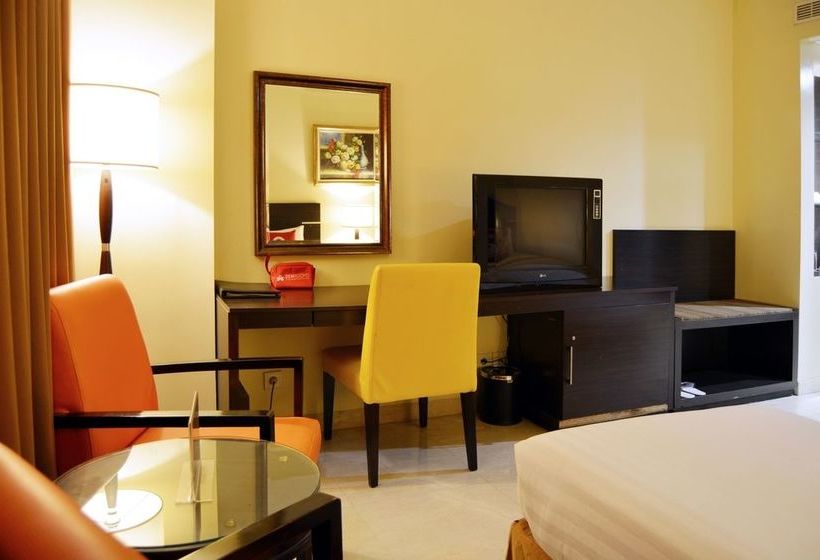 ホテル Zen Rooms Bandengan Selatan