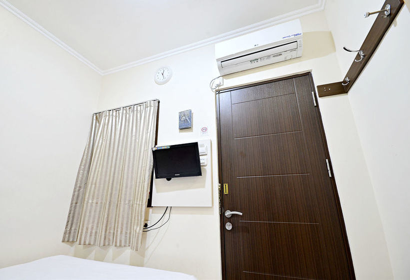 酒店 Zen Rooms Cideng Barat