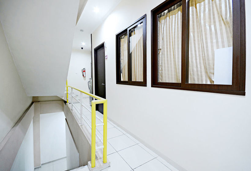 酒店 Zen Rooms Cideng Barat