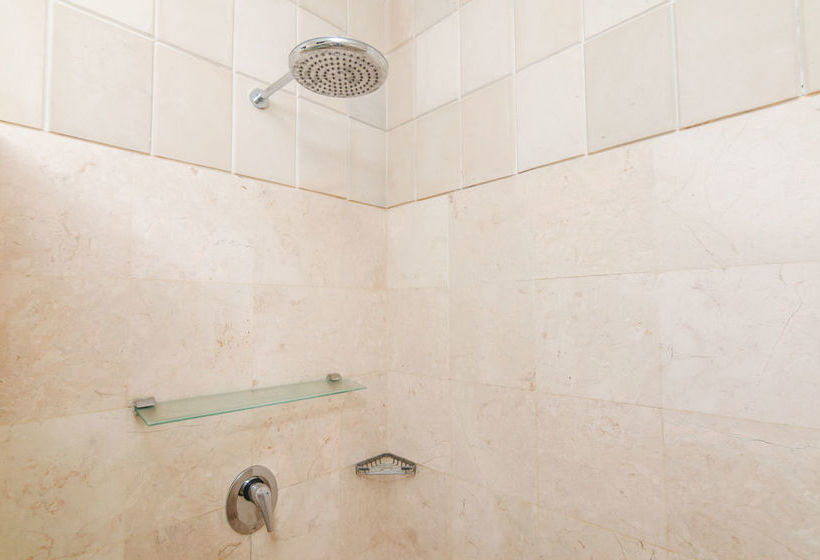 فندق Zenrooms Kerobokan Rajawali