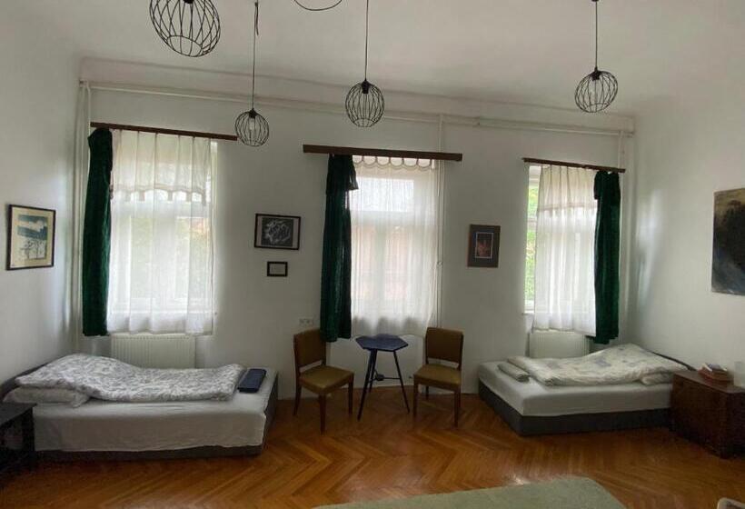Kaleidoszkóp Ház Hostel