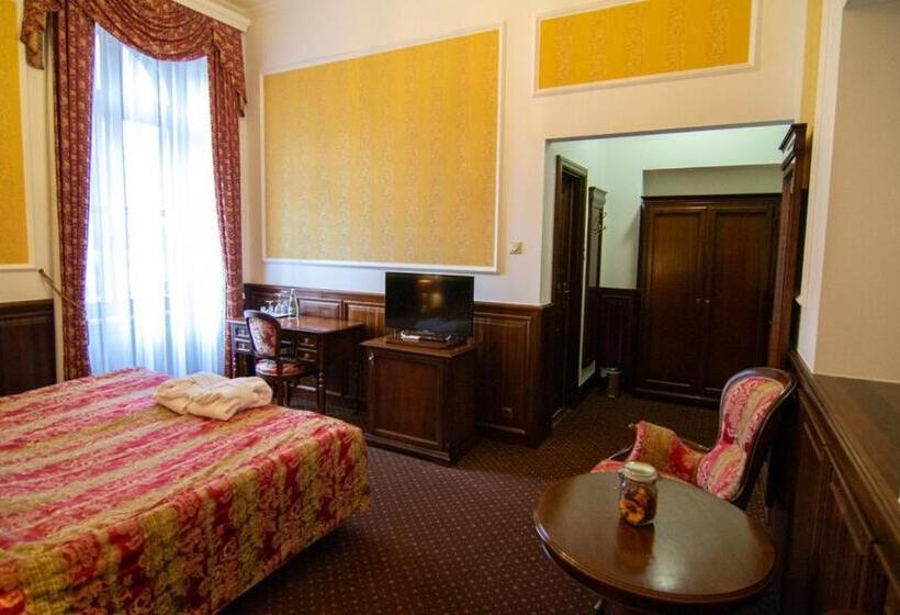 Kastélyhotel Sasvár Resort