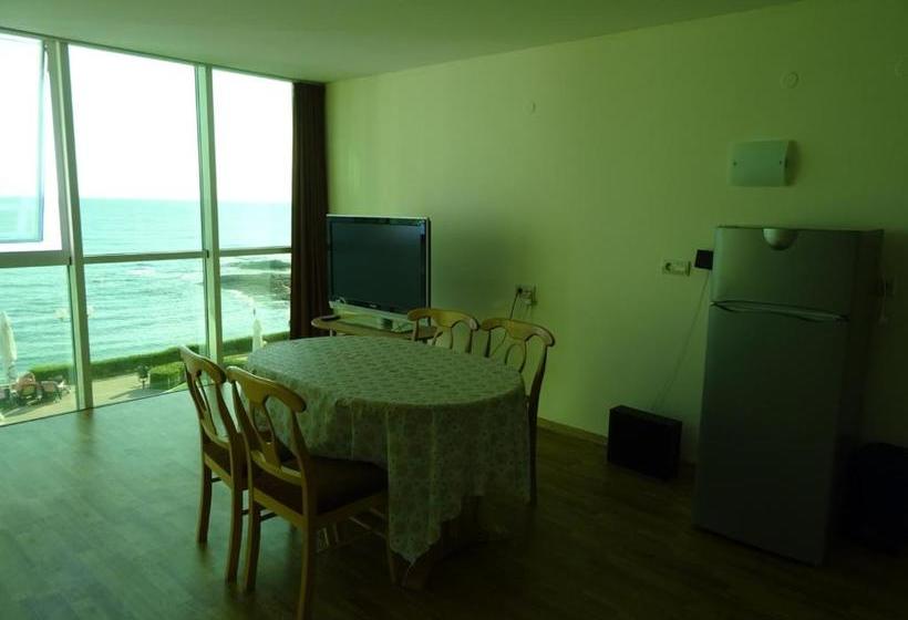 Lozenetz Beach Apartments