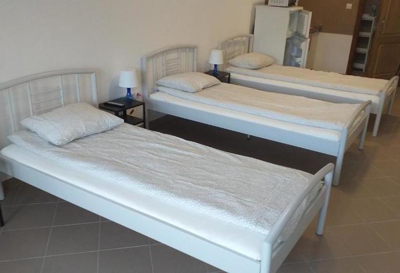 מוטל Kisdunapart 510