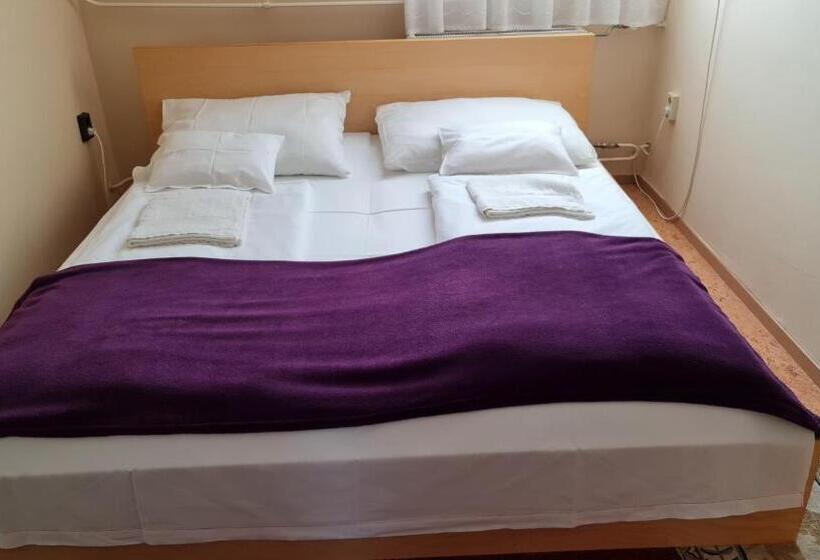 Oázis Hotel étterem