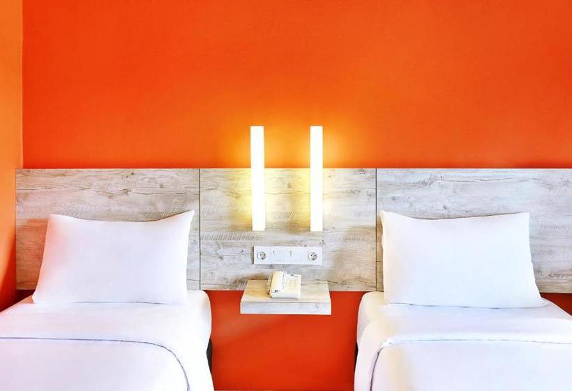 Primera Hotel Seminyak