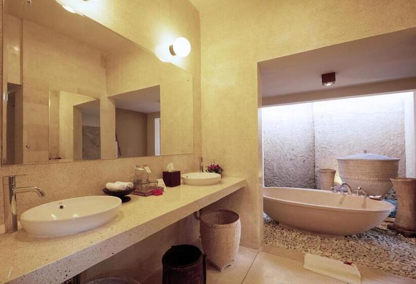 Resort Visakha Sanur By Puri Signatures