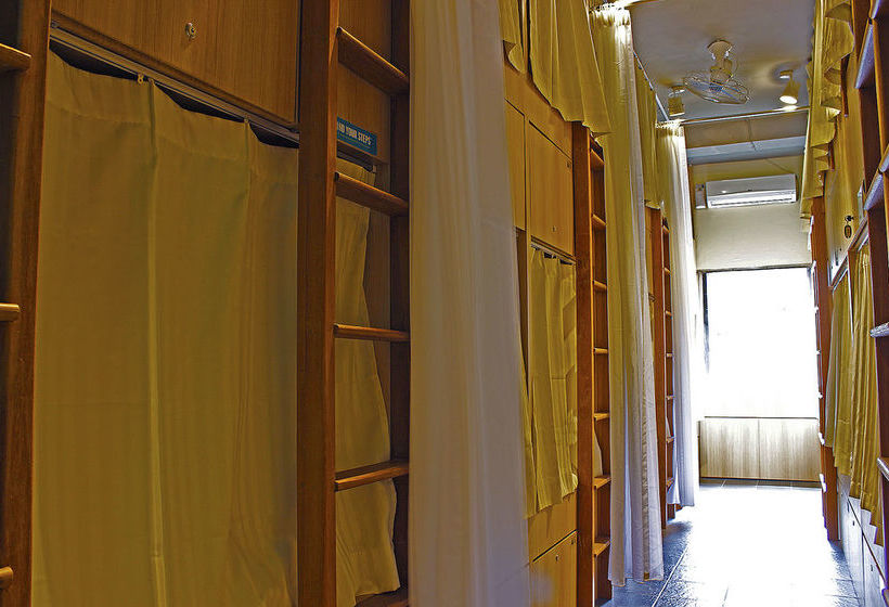 Teduh Hostel Kota Tua