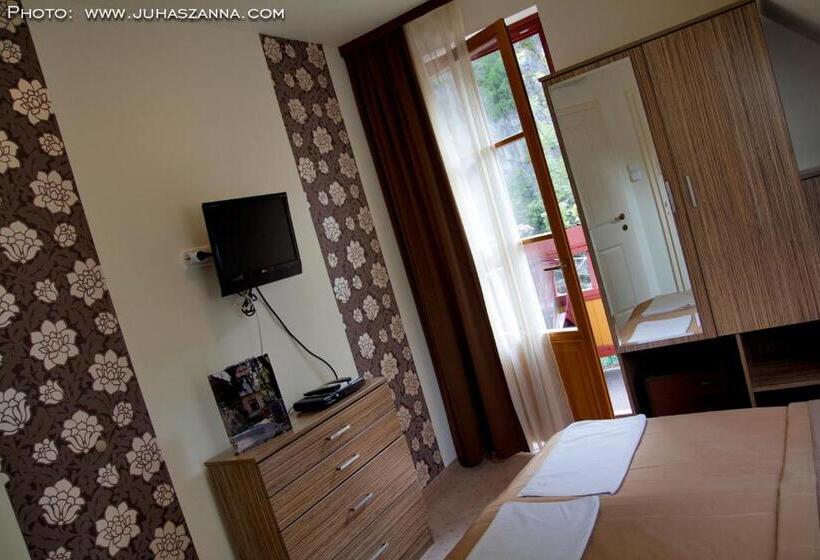 Tókert Szálloda és étterem