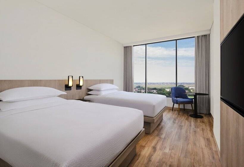 호텔 Fairfield By Marriott Jakarta Soekarno-hatta Airport