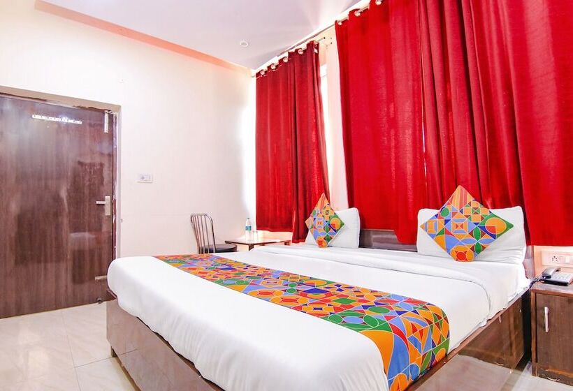 Szálloda Kb Square By Fab