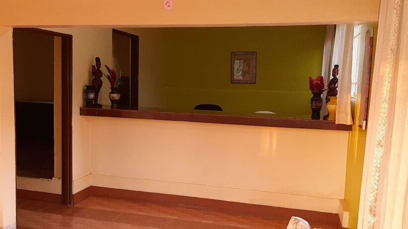 هتل Northroad Governor Villas