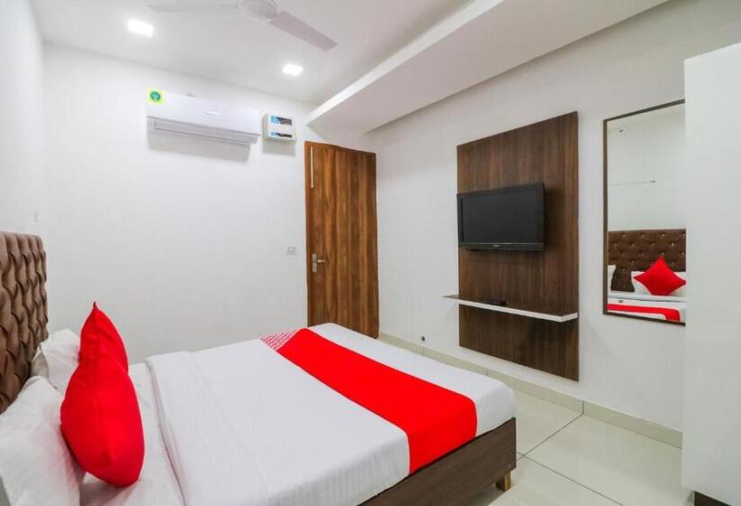 בית מלון כפרי O Skycity