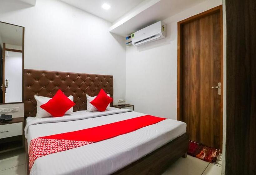 בית מלון כפרי O Skycity