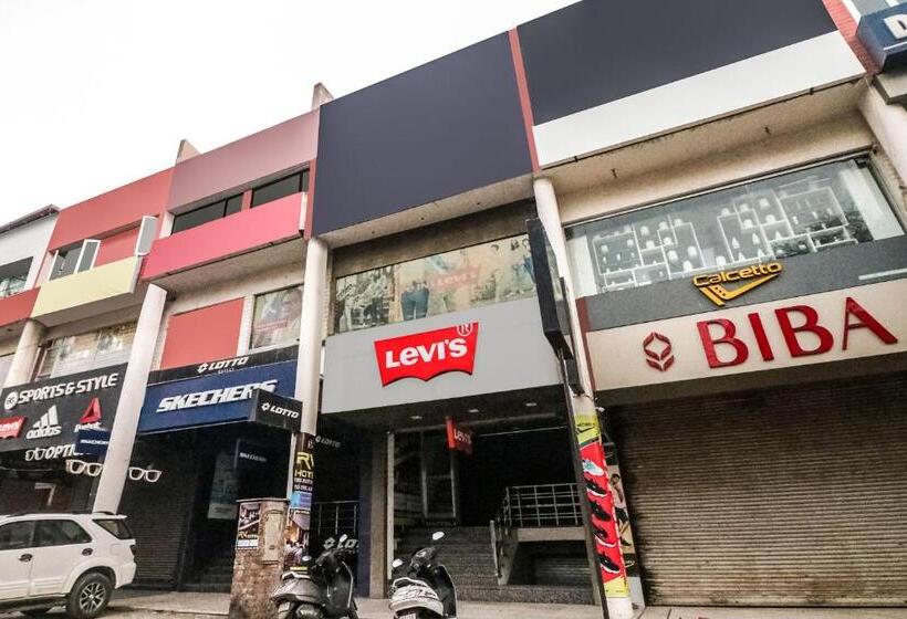 בית מלון כפרי O Skycity