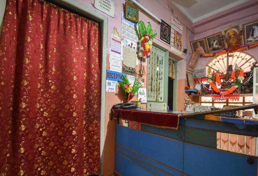 Отель O Maa Laxmi Lodge