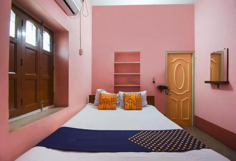 Отель O Maa Laxmi Lodge