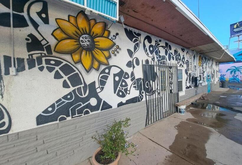 Del Norte Courts Motel