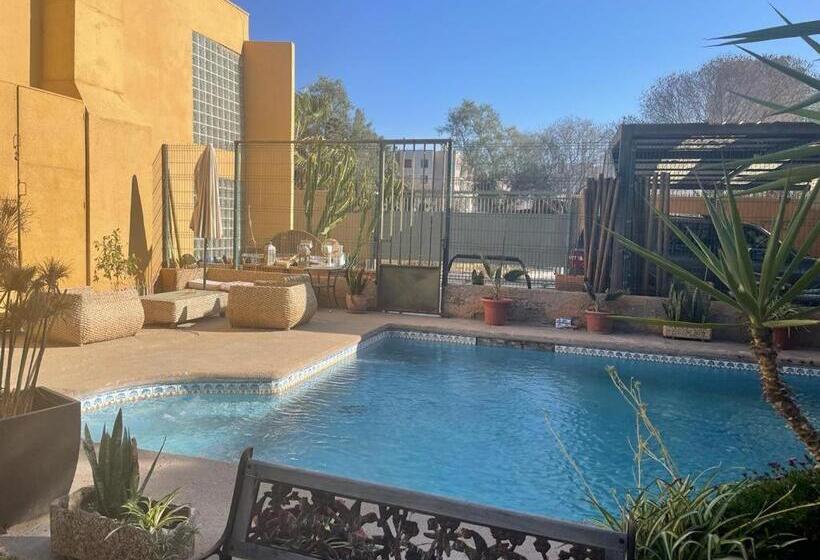 Отель Boutique Azhares