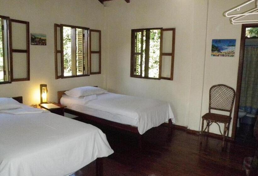 هتل Jungle Lodge El Jardin Aleman