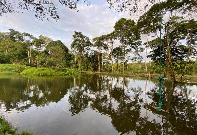 هتل Jungle Lodge El Jardin Aleman