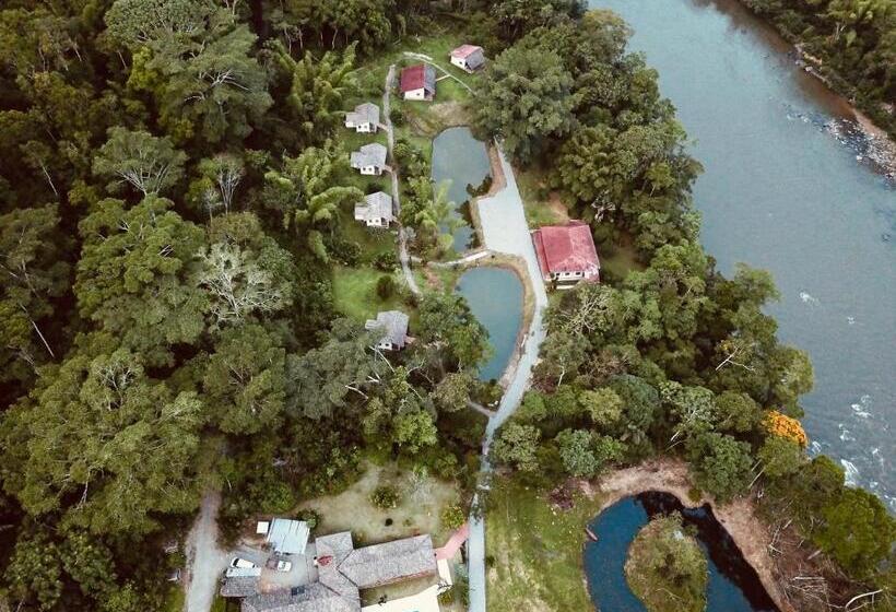 هتل Jungle Lodge El Jardin Aleman