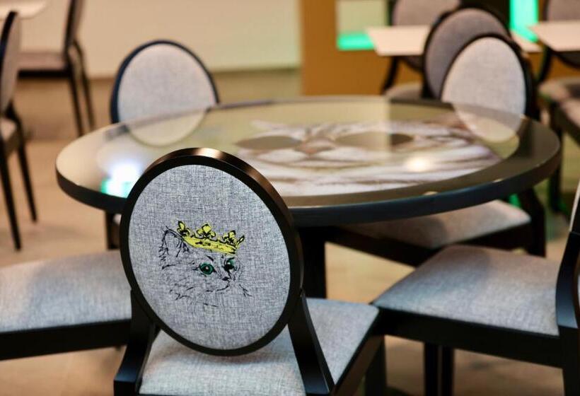 فندق The Freddie Mercury