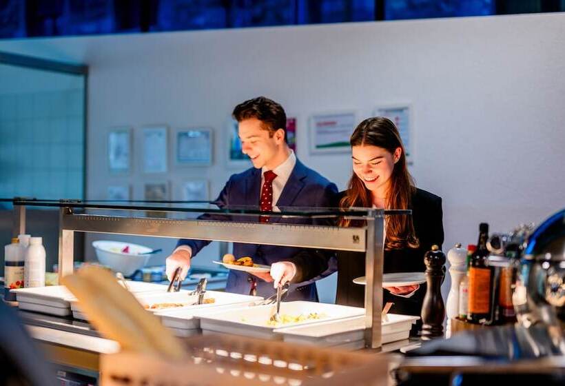 فندق The Freddie Mercury