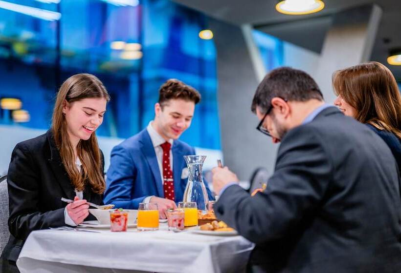 فندق The Freddie Mercury