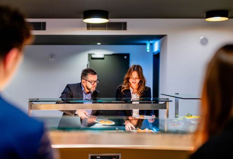 فندق The Freddie Mercury