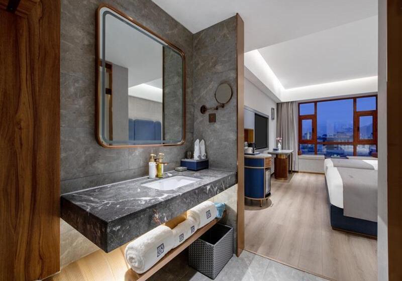 Lanou Hotel Lhasa Municipal Government Tibet University