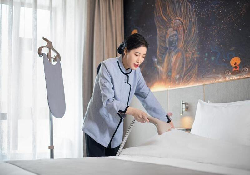 Lanou Hotel Lhasa Municipal Government Tibet University