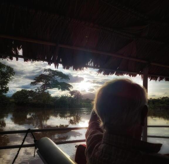 پانسیون Casa De Viole