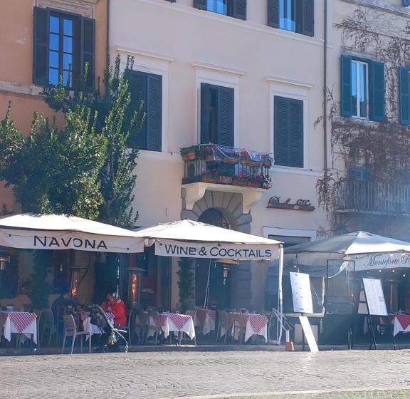 פנסיון Navona 68